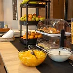 Restaurante Isape Gbc Hotel Arcade
