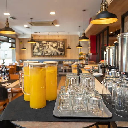 Restaurante Isape Gbc 호텔