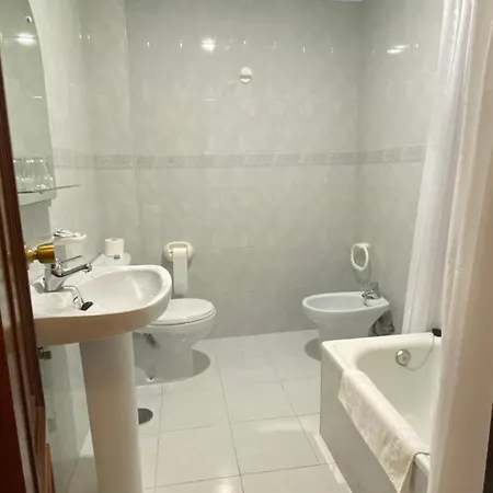 Hotel Restaurante Isape Gbc